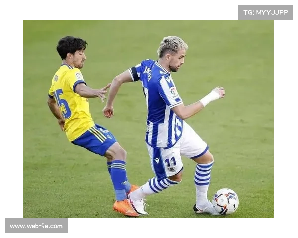 瓦伦西亚战术调整见效，加亚绝杀展现队长价值